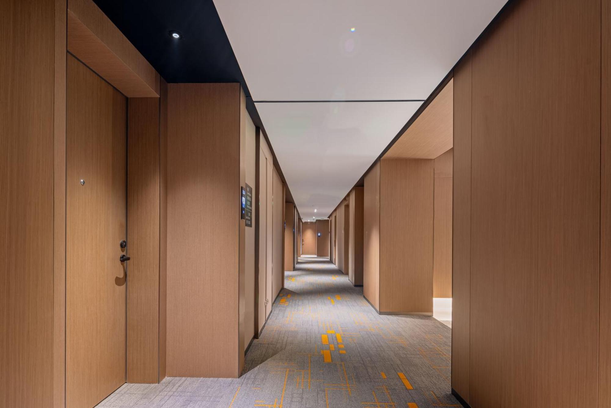 Hampton By Hilton Shenzhen Futian Huaqiangbei Hotel Bagian luar foto